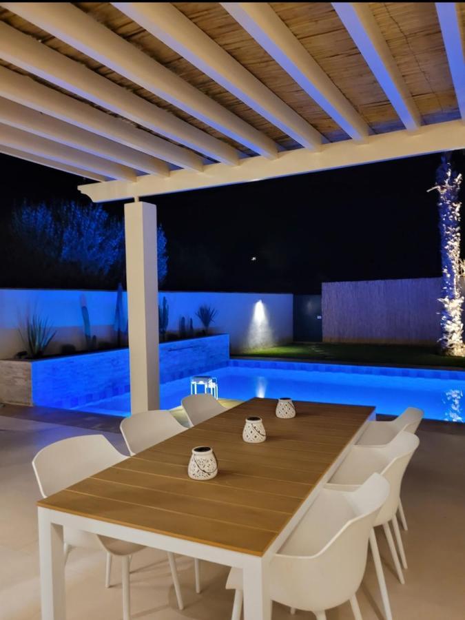 Villa Nawal Et Sa Piscine Chauffee Sans Vis-A-Vis Agadir Buitenkant foto